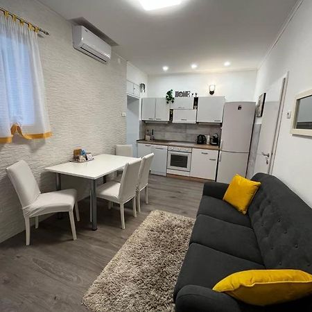 Apartman Plasse Rijeka Exterior foto