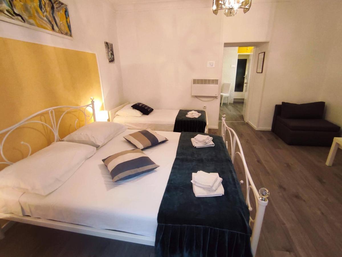 Apartman Plasse Rijeka Exterior foto