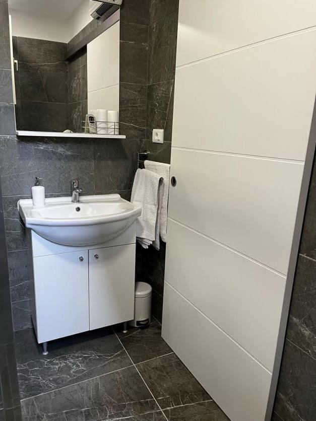 Apartman Plasse Rijeka Exterior foto